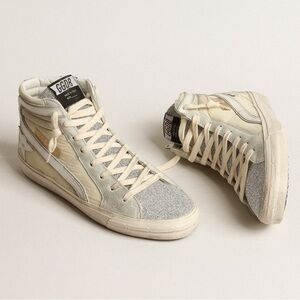 Golden goose with Swarovski Crystal tongue